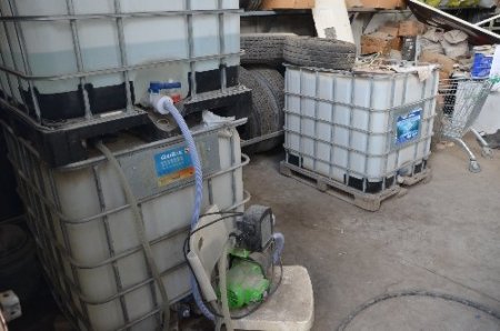 Oto yıkamacılar kaçak mazot satarken yakalandı