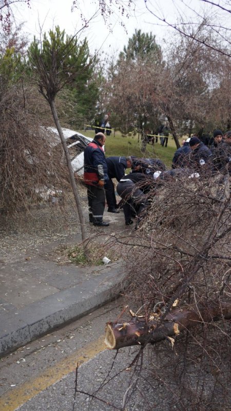 Otobüs durağına bıraktığı eşini, duraktan 30 metre uzakta ölü buldu (Özel)