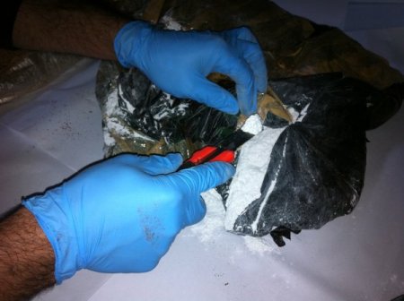 Otobüsle eroin sevkiyatına polis engeli