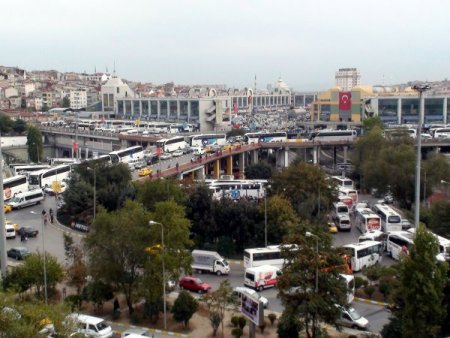 Otogarda dönüş yoğunluğu