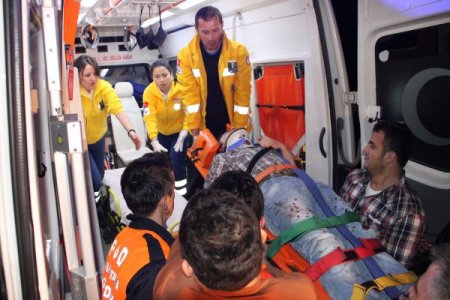 Otomobil 60 metreden şarampole yuvarlandı: 1 yaralı