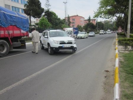 Otomobil motosiklete çarptı: 1 yaralı