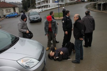 Otomobilin çarptığı yaya yaralandı