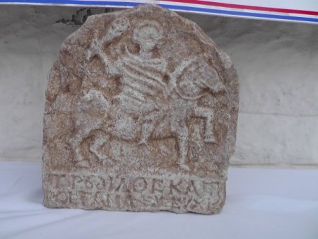 Otomobilinde tarihi eser taşıyan 1 kişi yakalandı