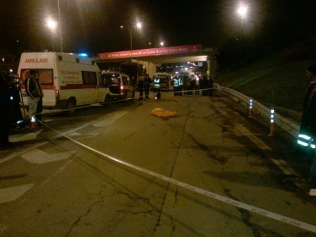 Otomobilinin Yanında Beklerken Canından Oldu