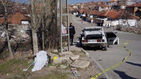 Otomobiliyle çarptığı yaşlı kadının ölümüne neden olan sürücü kaçtı