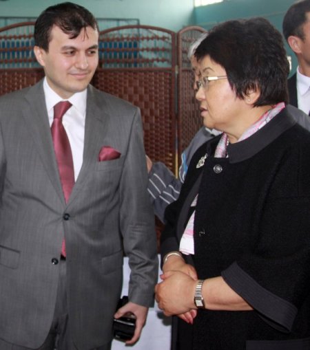 Otunbayeva'dan Başbakan Erdoğan'a Hatırlatma: Fenerbahçe'yi Kırgızistan'a Getir