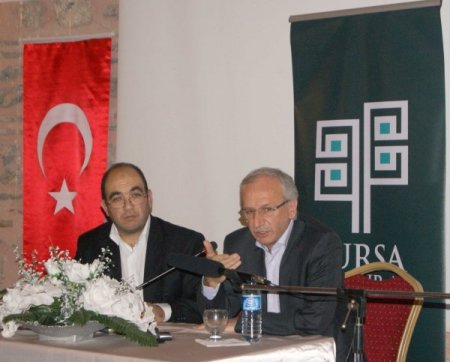 Öykücü Cemal Şakar Bursalı okurlarıyla buluştu