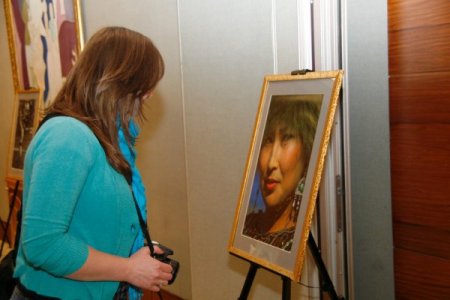 'Öykülerle Kazakistan' resim sergisi Almatı’da açıldı