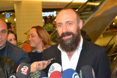 Oyuncu Nebahat Çehre: Başbakan gündem değiştirmek istiyor olabilir