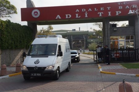 Özal'ın naaşı Adli Tıp'tan alındı