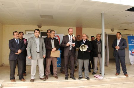 Özaydın: Kamu kurum ve kuruluşlarına serbest kıyafetle gidilsin