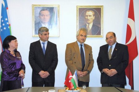 Özbek-türk İşadamları Kaynaşma Toplantısında Buluştu