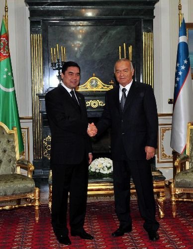 Özbekistan Devlet Başkanı Kerimov, Türkmenistan'da