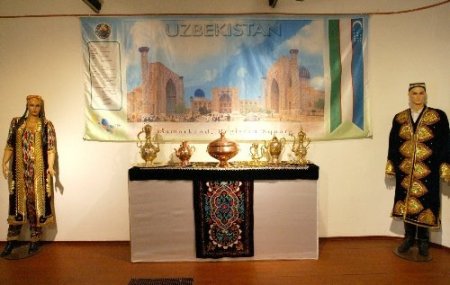 Özbekistan-Türkiye dostluğu resimle perçinleşti