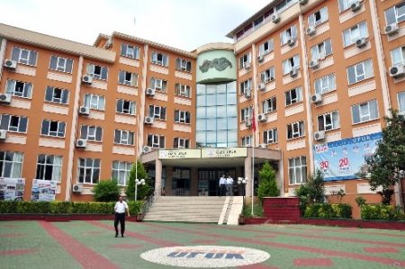 Özel Anadolu Sağlık Meslek Lisesi iş garantili hemşire yetiştirecek