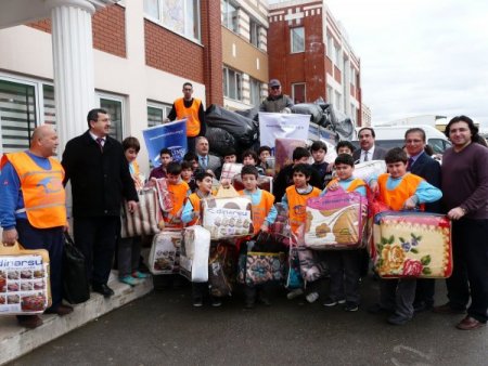 Özel Çırağan'dan Suriyeli sığınmacılara battaniye yardımı