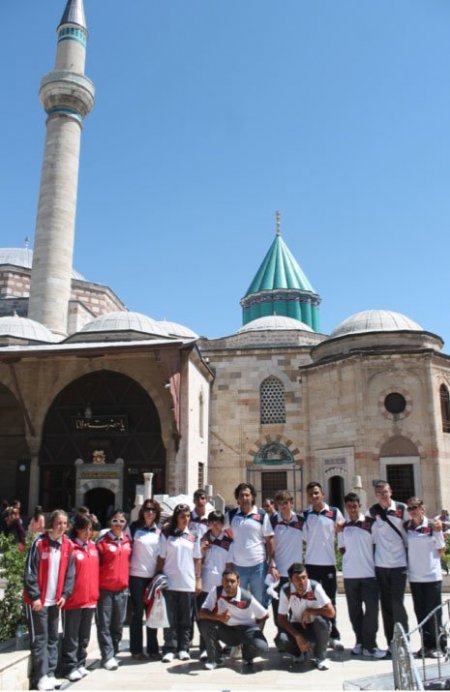 Özel çocuklar gönüllerince eğlendi