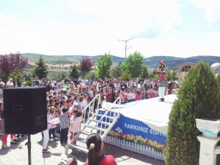 Özel Ergin Koleji, Bilgi Boyama Yarışma Şenliği Düzenledi