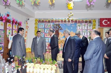 Özel Ergin Koleji öğrencileri yıl sonu sergisi açtı