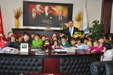 Özel Ergin Koleji öğrencilerinden Başkan Başer’e ziyaret