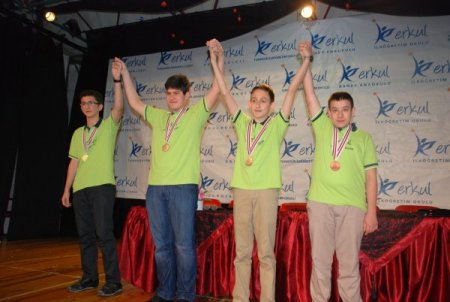 Özel Erkul Eğitim Kurumları öğrencileri, olimpiyatta 4 madalya birden kazandı