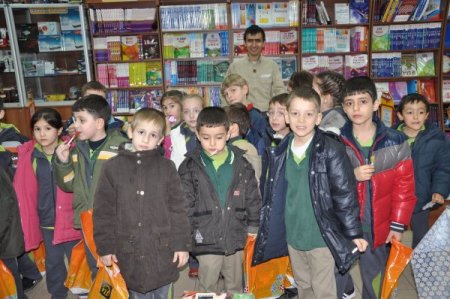 Özel Erkul Tunagür Koleji Öğrencilerinden 'Yuvaya Kitap Uçuyor' Projesine Destek