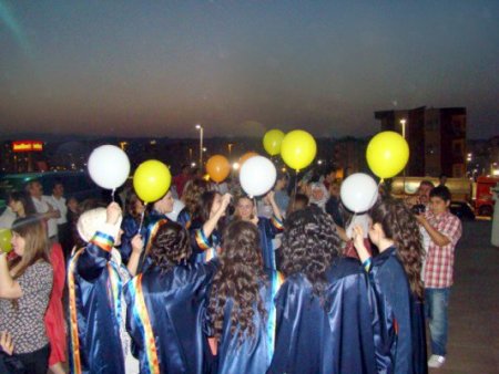 Özel Feza Berk Koleji Mezunlarını Uğurladı
