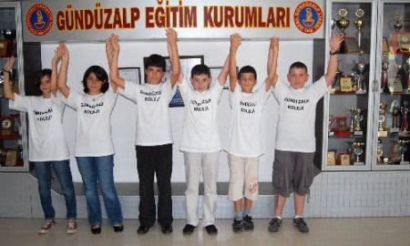Özel Gündüzalp İlköğretim Okulu Sbs Başarısını Kutladı