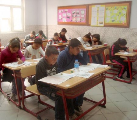 Özel İlköğretim Okulunun 95 Kişilik Boş Kontenjanı İçin 3 Bin Kişi Yarıştı