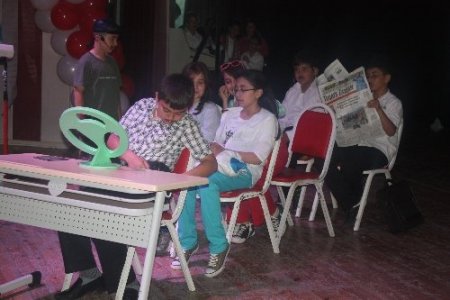 Özel İpek koleji 'Dil yarası' konulu etkinlik düzenledi