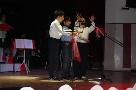 Özel İpek Koleji öğrencilerinin gösterisi büyük beğeni topladı