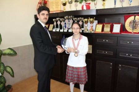 Özel Kızılırmak Ortaokulu, matematik olimpiyatlarında madalya kazandı