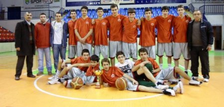 Özel Konuralp'ten Çifte Şampiyonluk