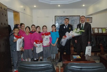 Özel Namık Koleji öğrencileri, Çankırı Emniyet Müdürü'nü ziyaret etti