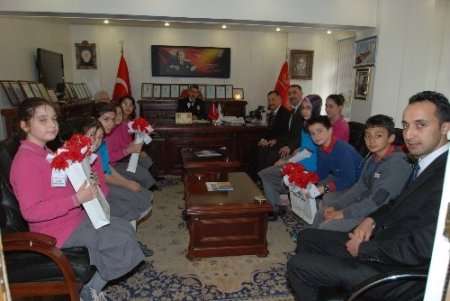 Özel Namık Koleji öğrencileri, Çankırı Emniyet Müdürü'nü ziyaret etti