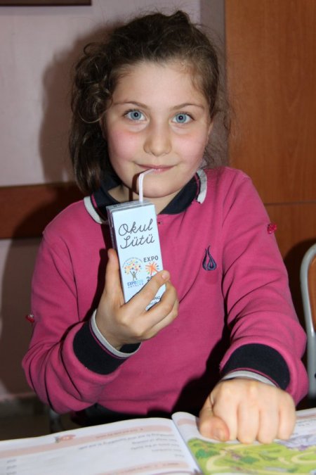 Özel okullar okul sütü dağıtımından memnun