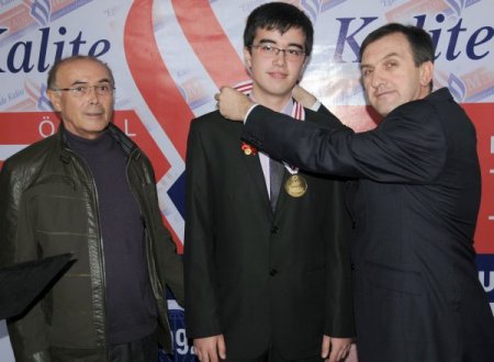 Özel Şehzade Mehmet öğrencileri Ankara'dan 4 madalyayla döndü