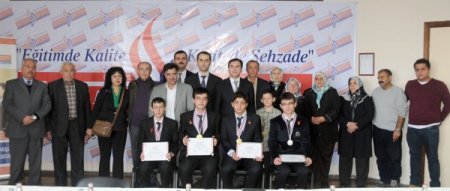 Özel Şehzade Mehmet öğrencileri Ankara'dan 4 madalyayla döndü