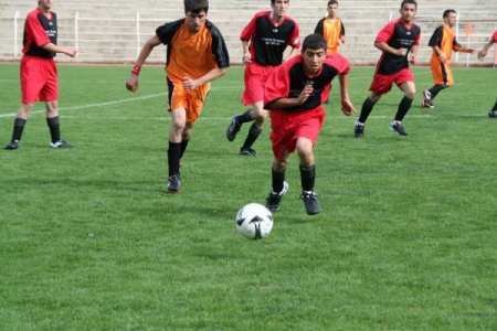 Özel sporcular futbol ligi başladı