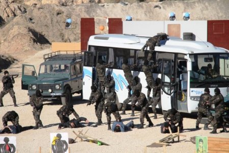 Özel Timden Nefes Kesen Tatbikat