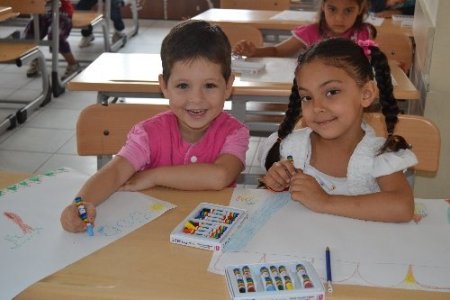 Özel Toros Finike Koleji boyama şenliği düzenledi