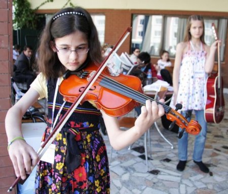 Özel Yamanlar, Septo 2011'de Birinci Olacak Öğretmenleri Hollanda'ya Gönderecek