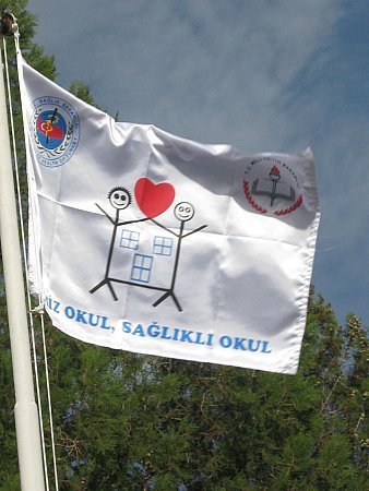Özel Yıldırımhan Mutlu İlkokul-Orta Okulu 'Beyaz Bayrak' aldı