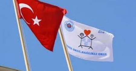 Özel Yıldırımhan Mutlu İlkokul-Orta Okulu 'Beyaz Bayrak' aldı
