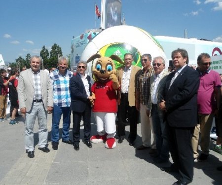 Özerten: U20 Dünya Kupası’nı başka ülkeye kaptırmayacağız