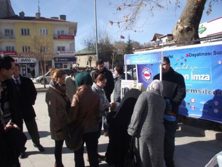 ‘Özgürlük için 10 milyon imza’ kampanyasında Kırşehir’in hedefi 40 bin