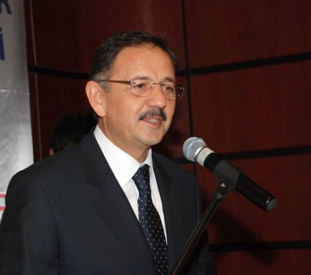 Özhaseki: Kayseri’yi geleceğe taşıyacak yatırımlar peşindeyiz