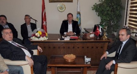 Özkasap: Üzüm Fiyatının Yükselmesi Üreticinin Yüzünü Güldürdü