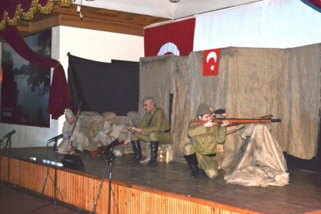 Özlenen Çanakkale ruhu ağlattı